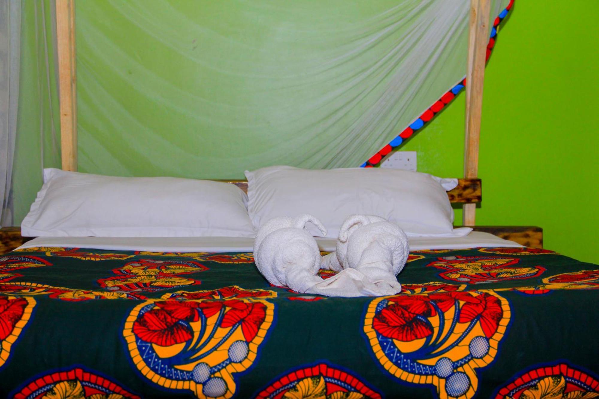 Elite Backpackers Services Masaka Exterior photo